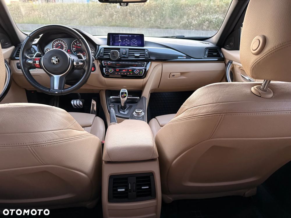 BMW Seria 3 335i xDrive Sport Line - 16