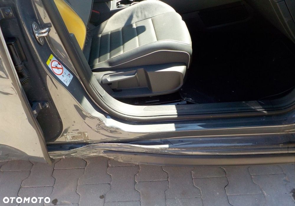 Volkswagen Golf - 26