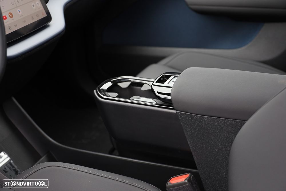 Volvo EX30 69 kWh Single Motor Extended Range Core - 13