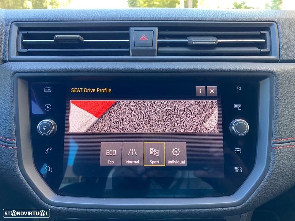 SEAT Arona 1.0 TSI FR - 25