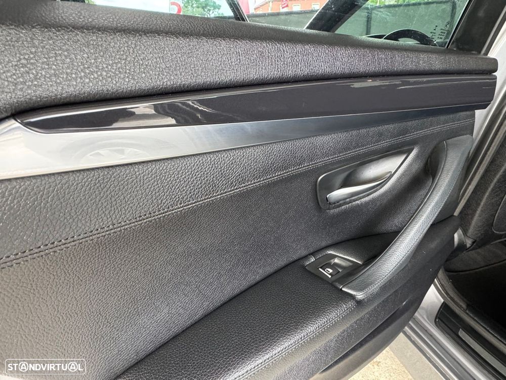 BMW 520 d Auto - 21