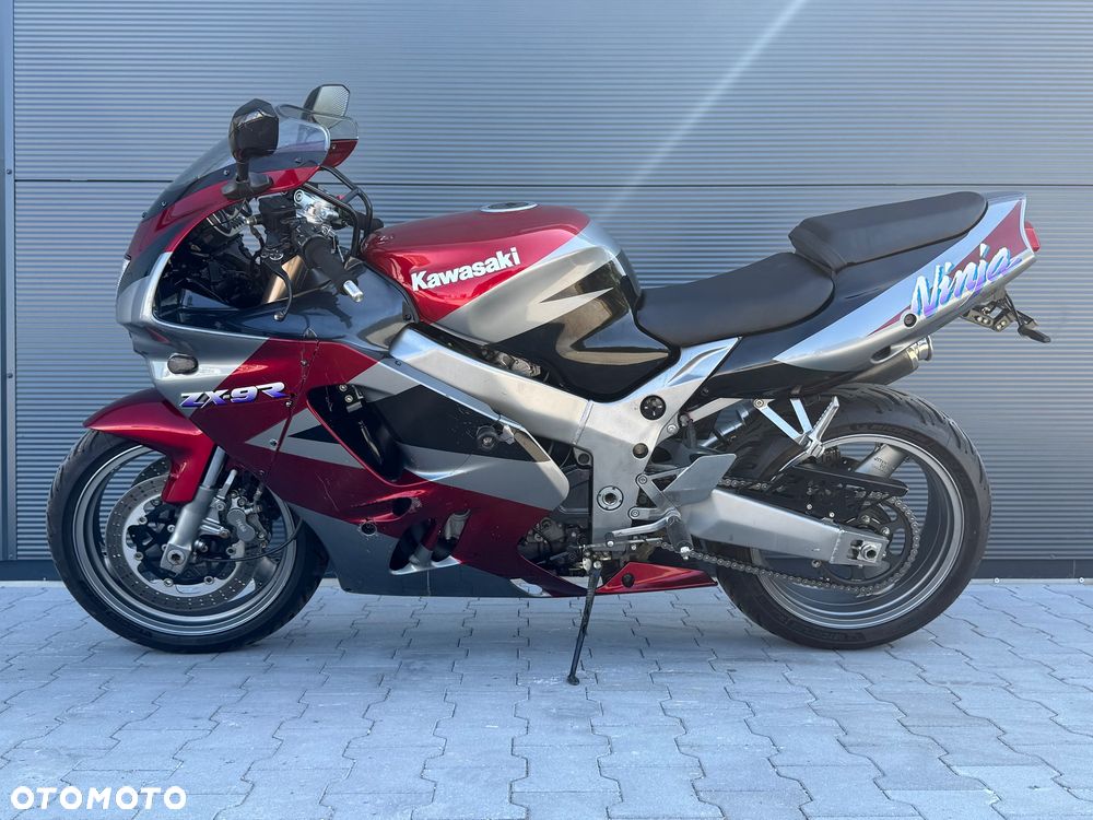 Kawasaki ZXR - 12