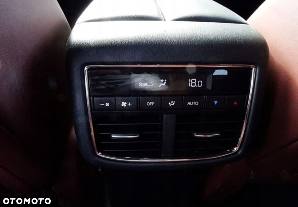 Mazda CX-90 - 8