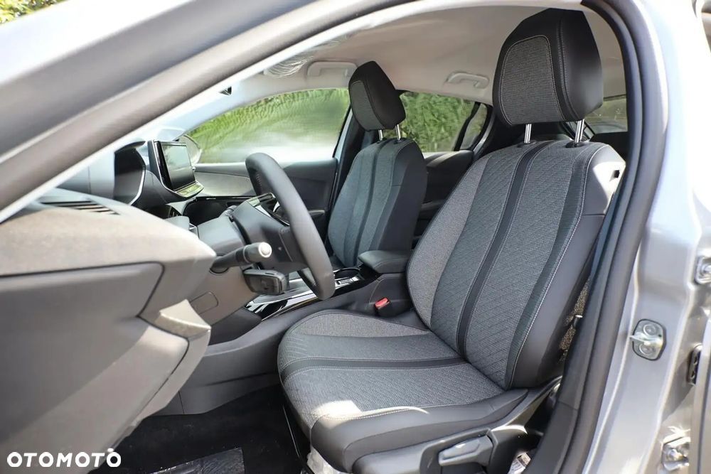 Peugeot 208 1.2 mHEV Allure - 6