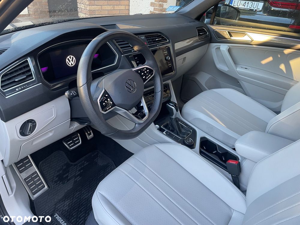 Volkswagen Tiguan Allspace - 16