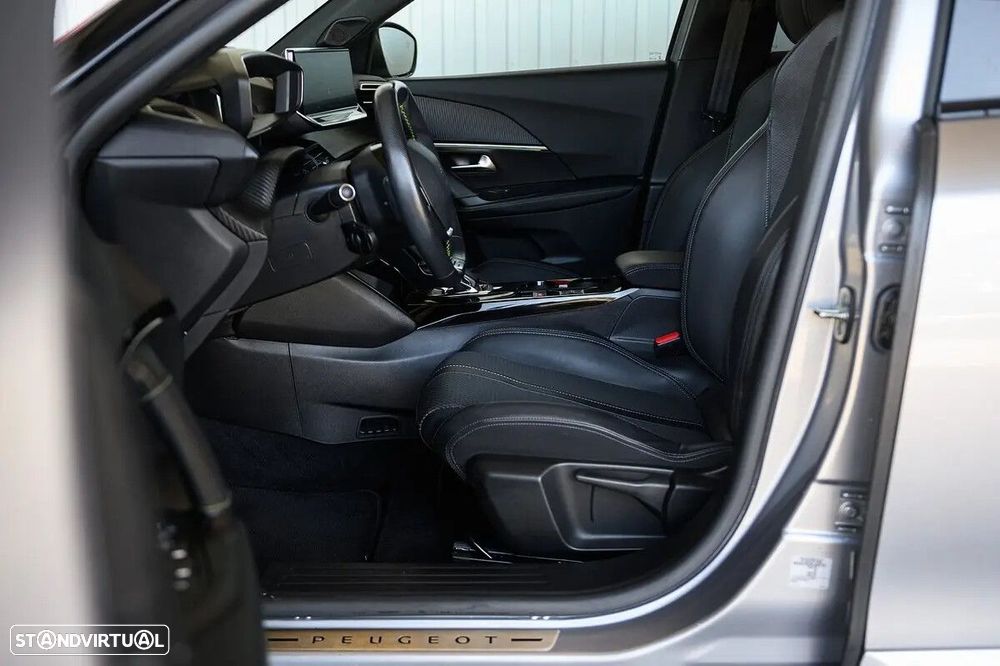 Peugeot e-2008 50 kWh GT Pack - 24