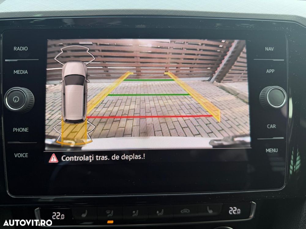 Volkswagen Passat Variant 2.0 TDI DSG Comfortline - 27