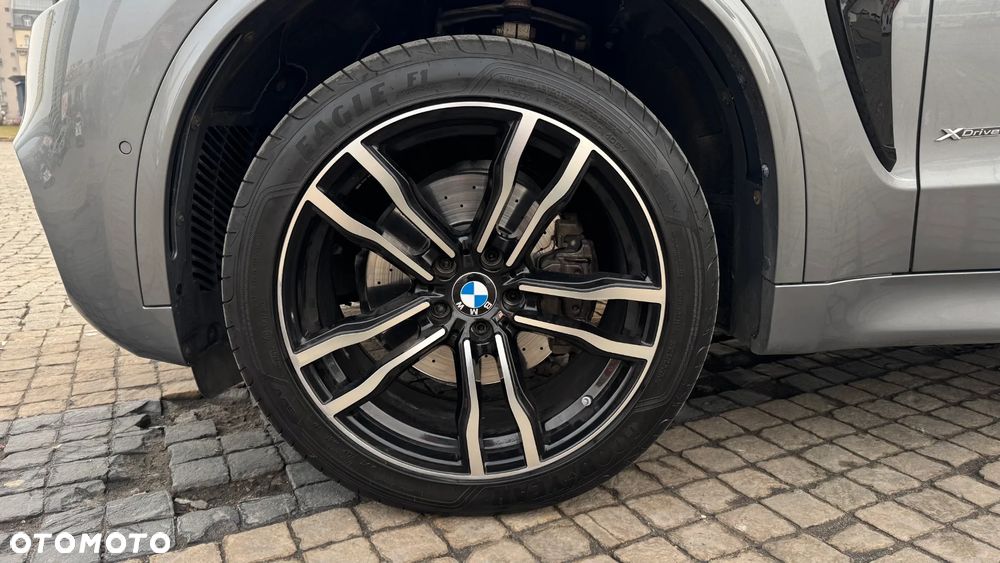 BMW X5 xDrive40d - 11