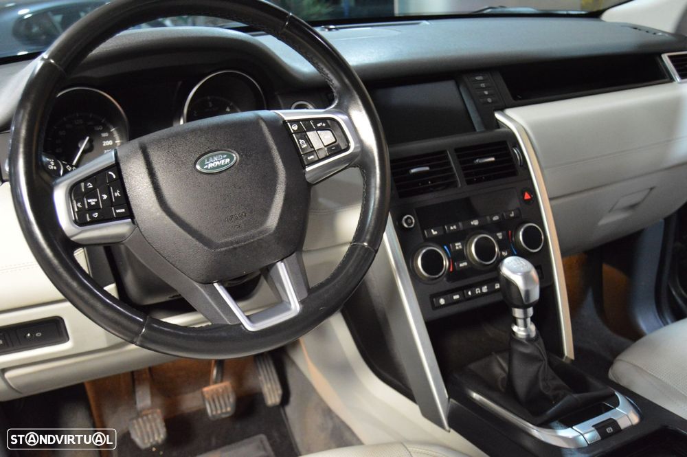 Land Rover Discovery Sport 2.0 TD4 HSE Luxury - 34