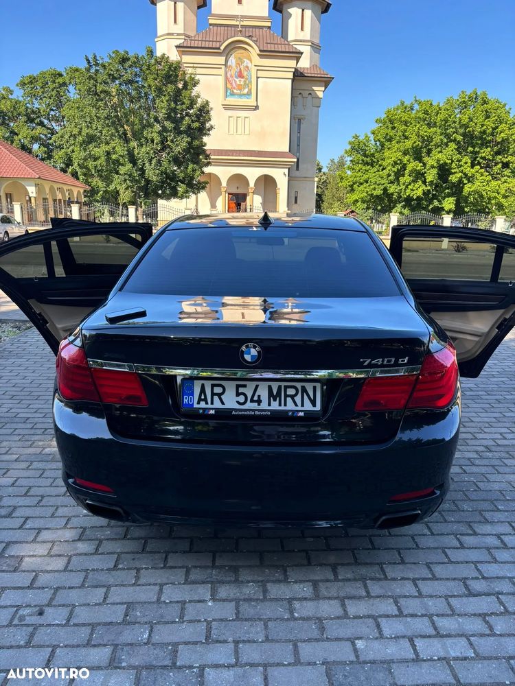 BMW Seria 7 740d xDrive Aut. - 11