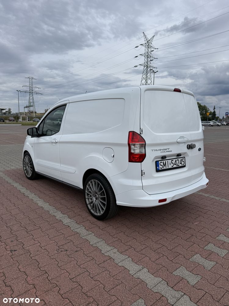 Ford Transit Courier - 5