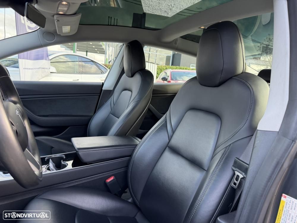 Tesla Model 3 Long-Range Dual Motor AWD - 9