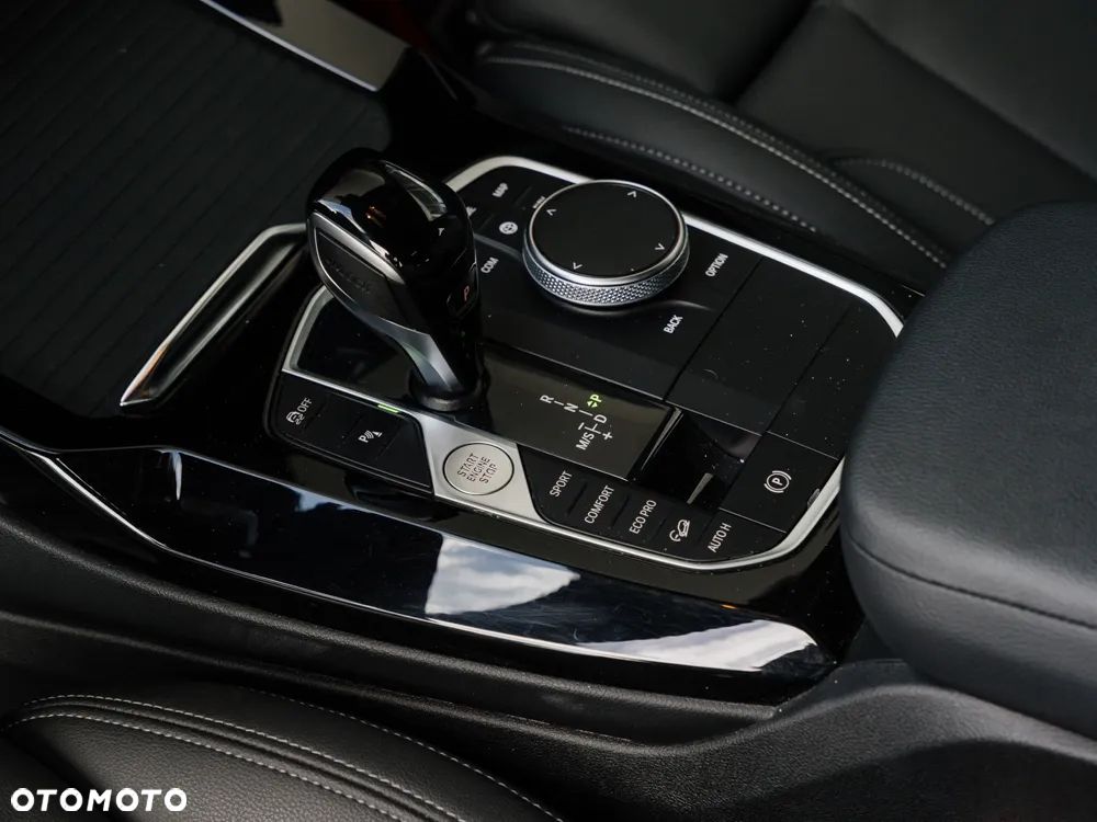 BMW X3 xDrive20d - 9