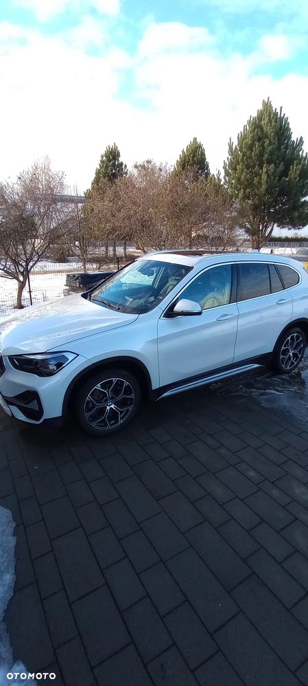BMW X1 xDrive25i Sport Line - 16