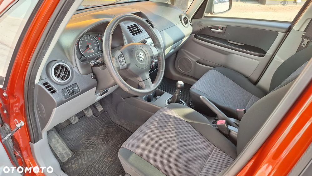 Suzuki SX4 1.6 GS / Premium 4WD - 14