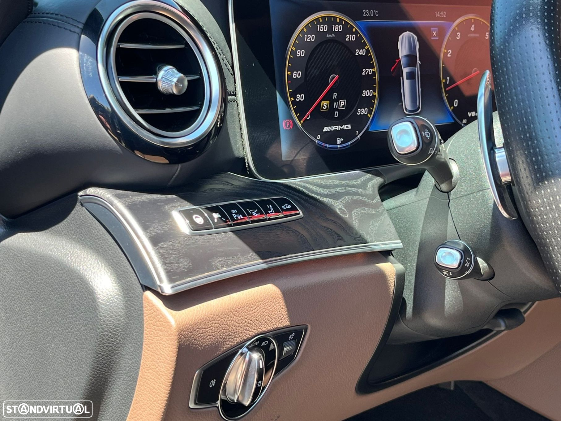 Mercedes-Benz E 63 AMG S 4-Matic+ - 34