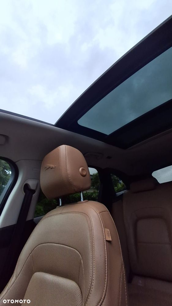 Jaguar F-Pace D200 AWD R-Dynamic SE 90th Anniversary Edition - 26