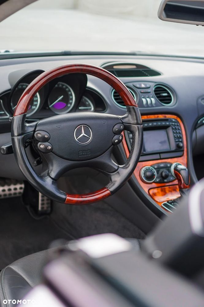 Mercedes-Benz SL - 10