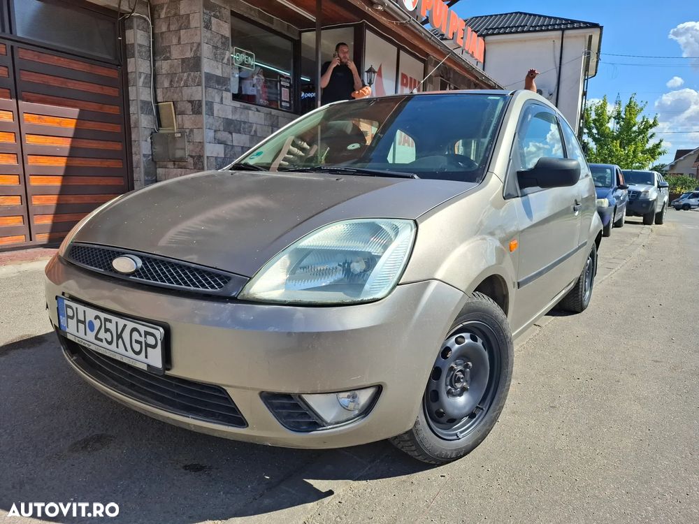 Ford Fiesta 1.3i Ambiente - 1
