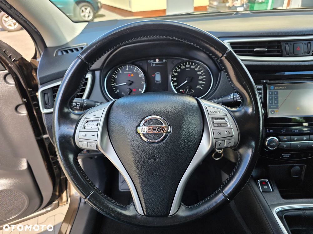 Nissan Qashqai 1.6 DIG-T N-Connecta - 19