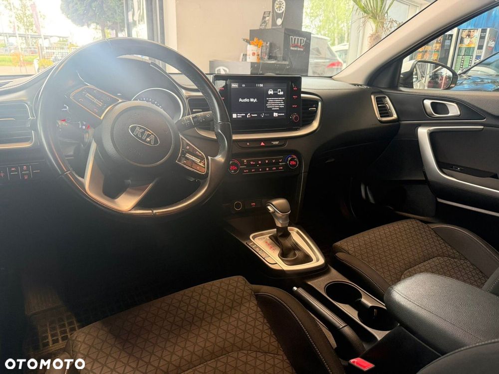 Kia Ceed - 14