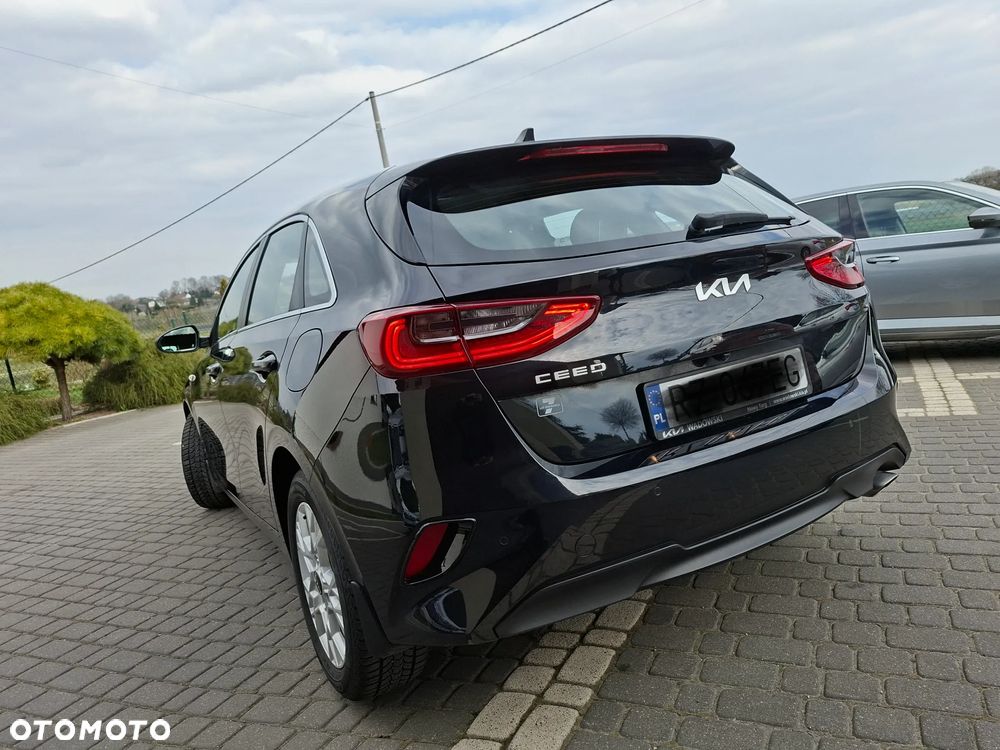 Kia Ceed 1.5 T-GDI M - 3