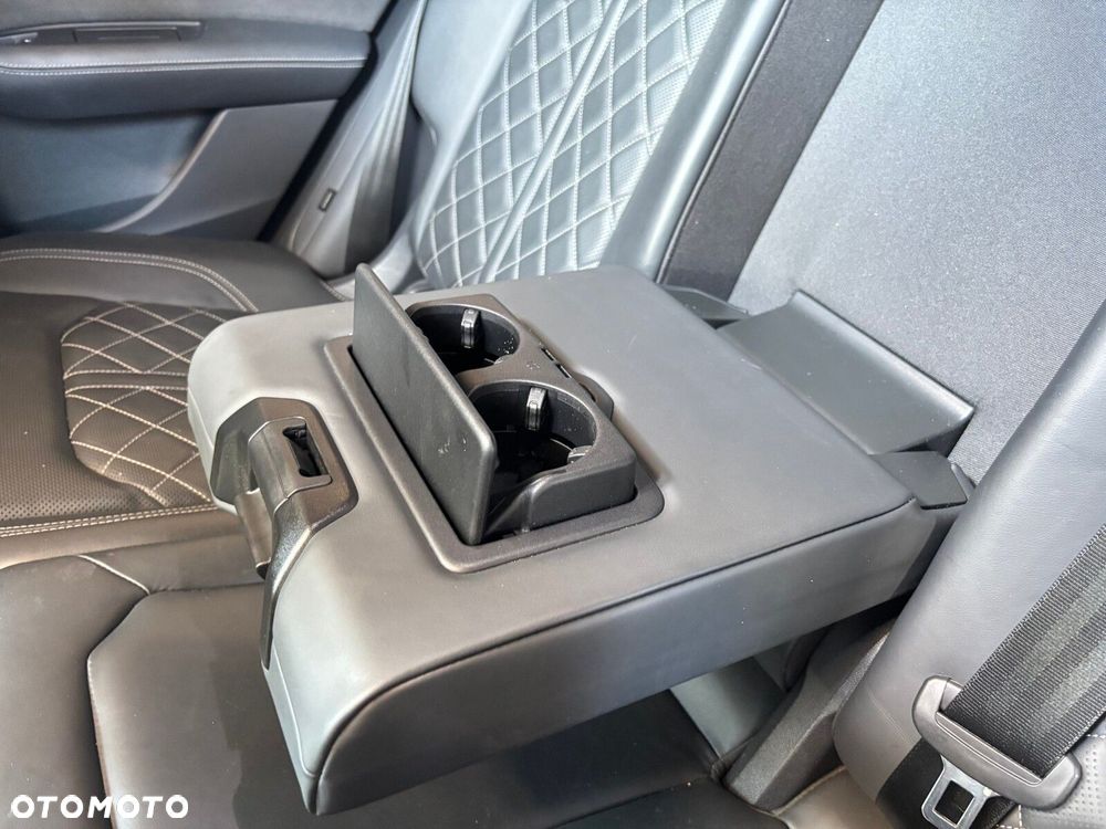 Audi SQ8 - 30
