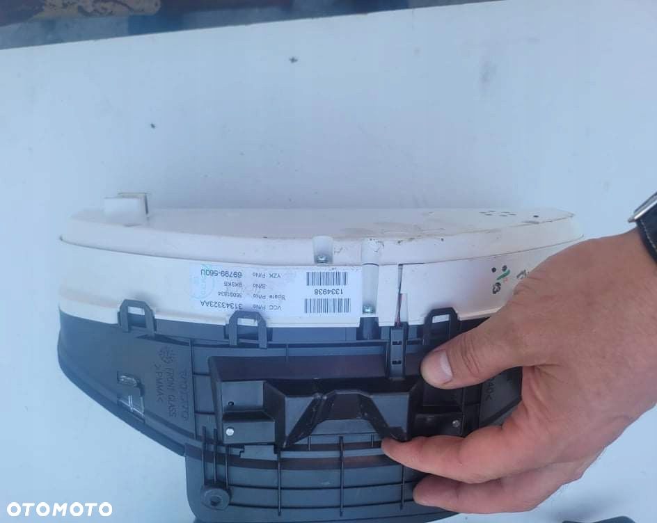 licznik zegary volvo s60 v60 xc60 31343323aa eur - 2