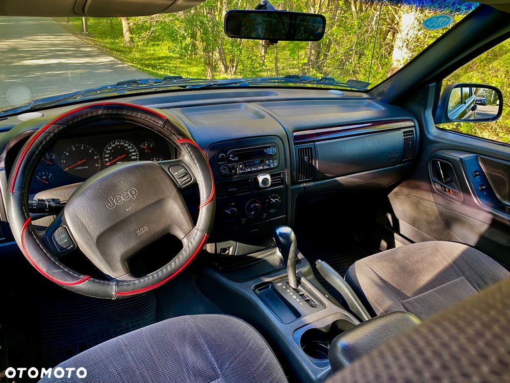 Jeep Grand Cherokee 4.0 Laredo - 4