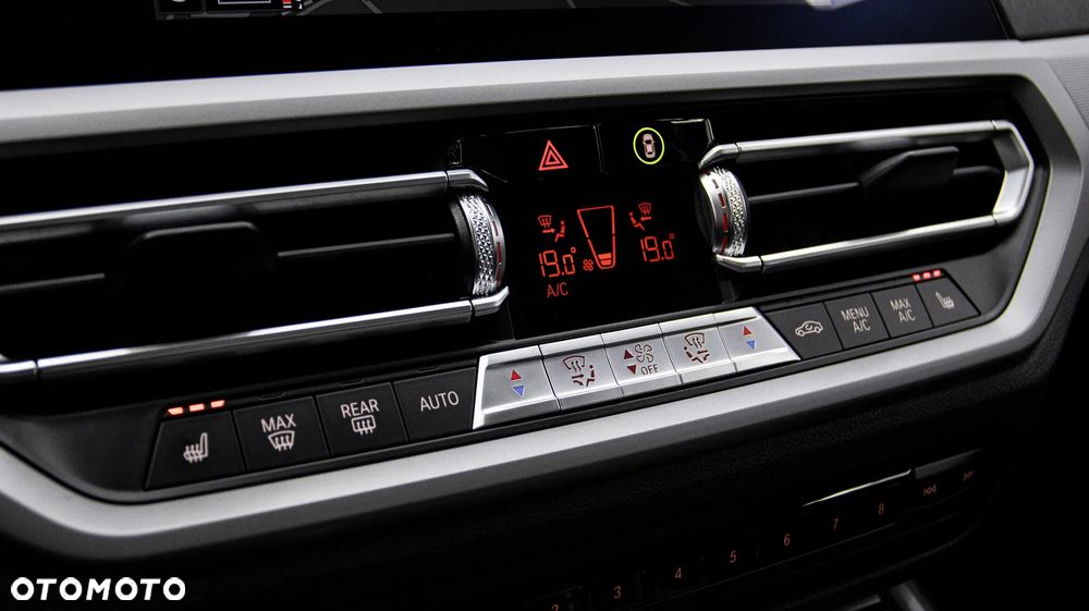 BMW Seria 3 318i Advantage sport - 21