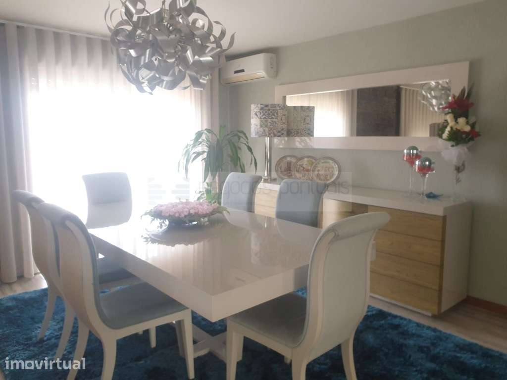 Moradia Gaveto T3 mais escritório e um apartamento T2 - Grande imagem: 5/36