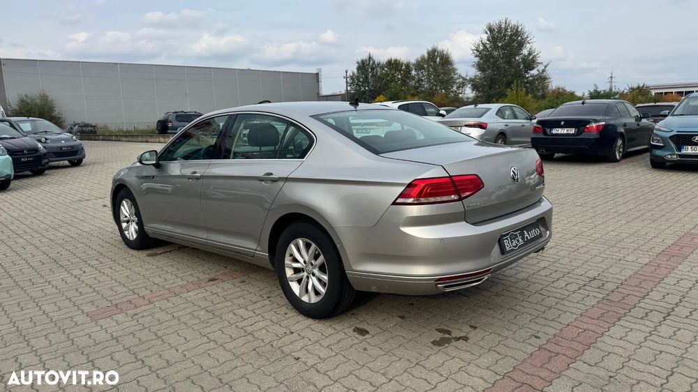 Volkswagen Passat 2.0 TDI (BlueMotion Technology) DSG Comfortline - 4