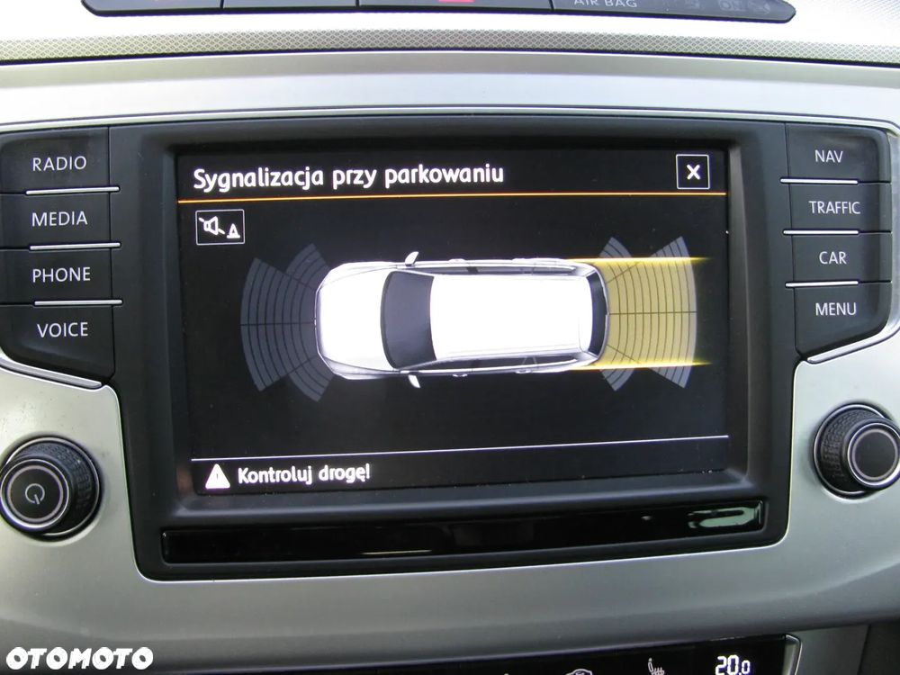 Volkswagen Passat 2.0 TDI SCR DSG Comfortline - 22
