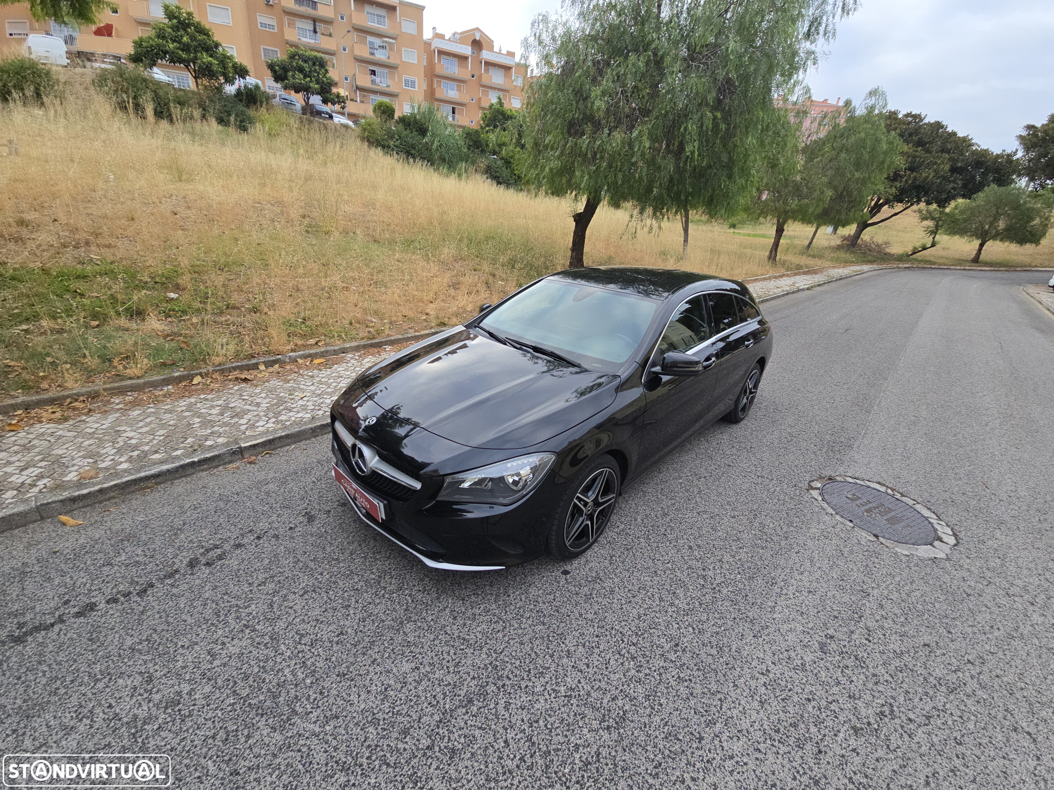 Mercedes-Benz CLA 200 d Shooting Brake Urban Aut. - 38