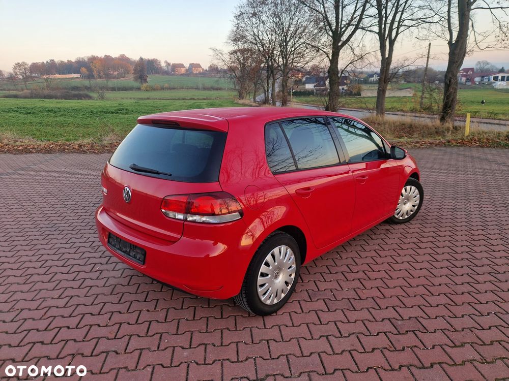 Volkswagen Golf 1.6 Comfortline - 6