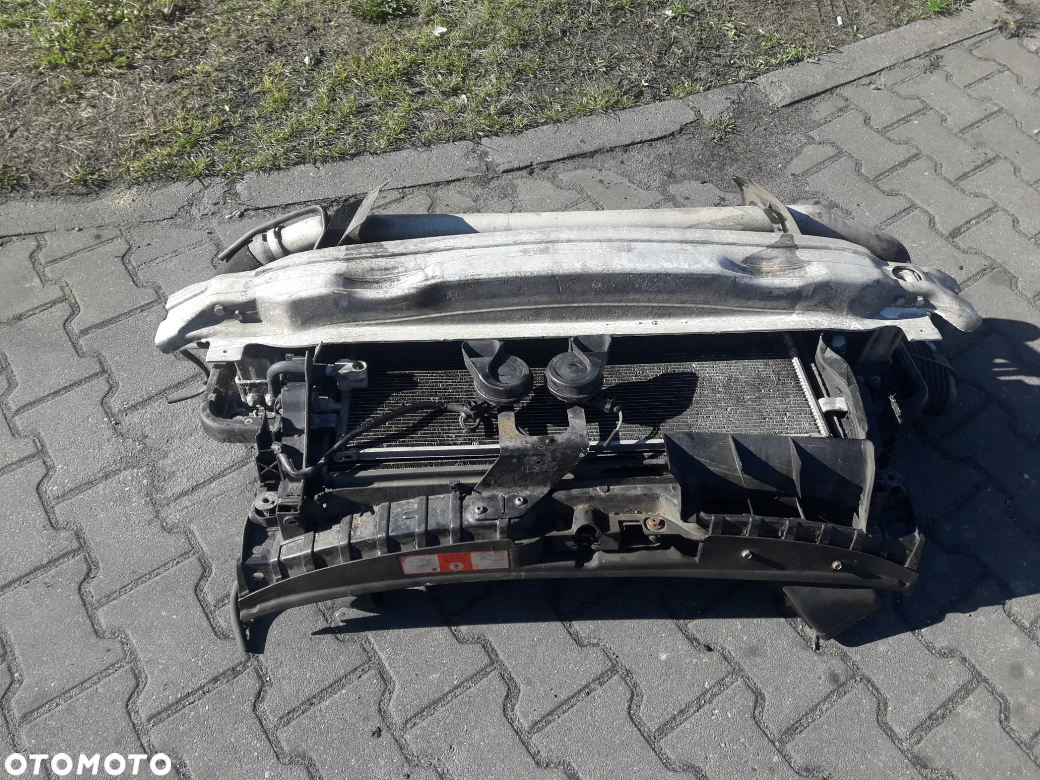 PAS PRZEDNI AUDI A6 C6 2.0 TFSI KPL - 2
