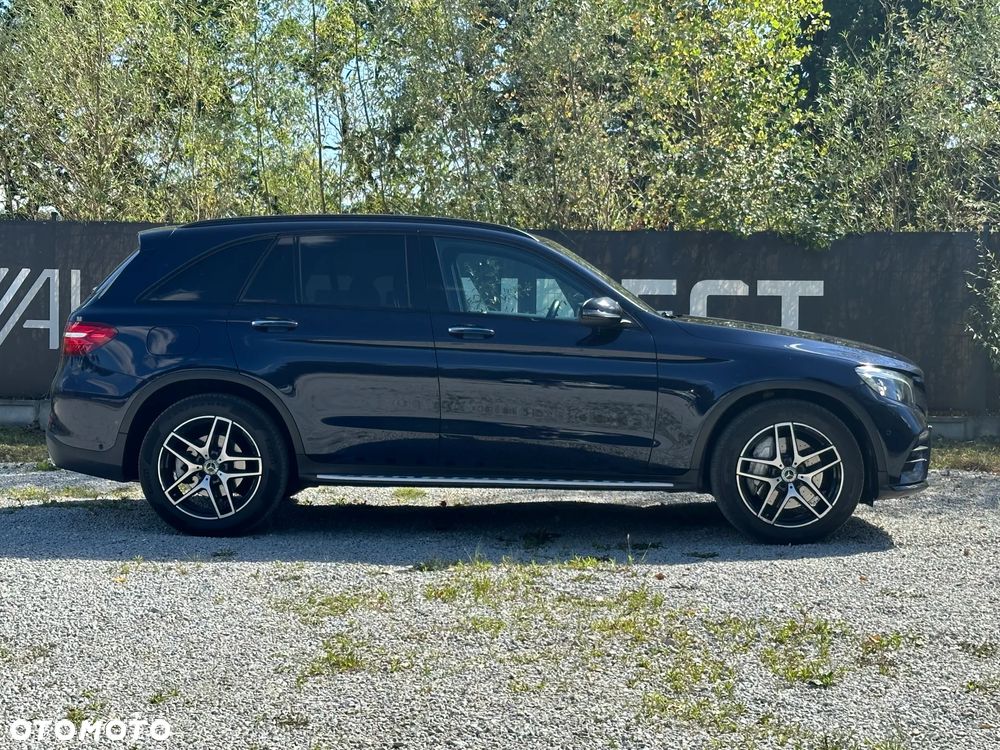 Mercedes-Benz GLC 250 4Matic 9G-TRONIC AMG Line - 6