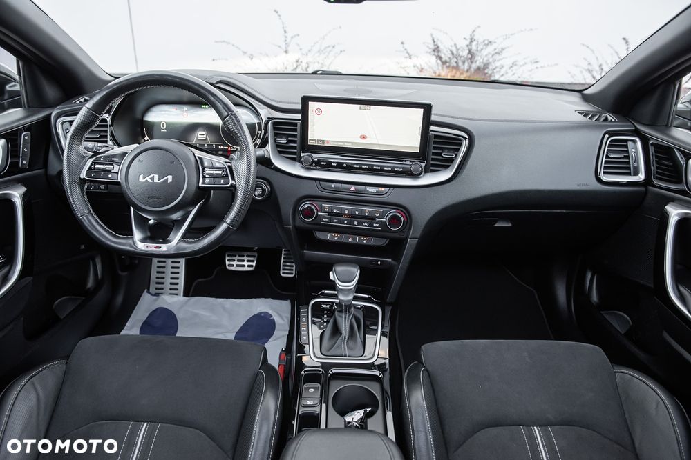 Kia ProCeed 1.5 T-GDI DCT7 OPF GT LINE - 33
