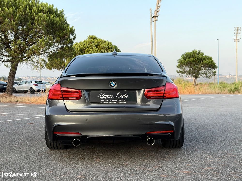 BMW 330 e iPerformance Pack M - 13