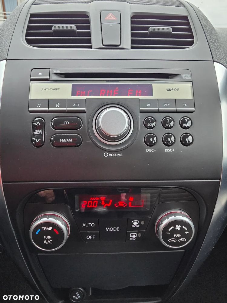 Fiat Sedici 1.6 16V 4x2 Emotion - 11