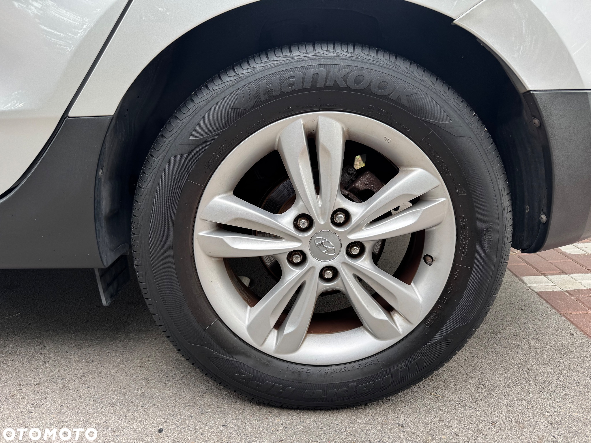 Hyundai ix35 1.7 CRDi 2WD blue Finale Gold - 29