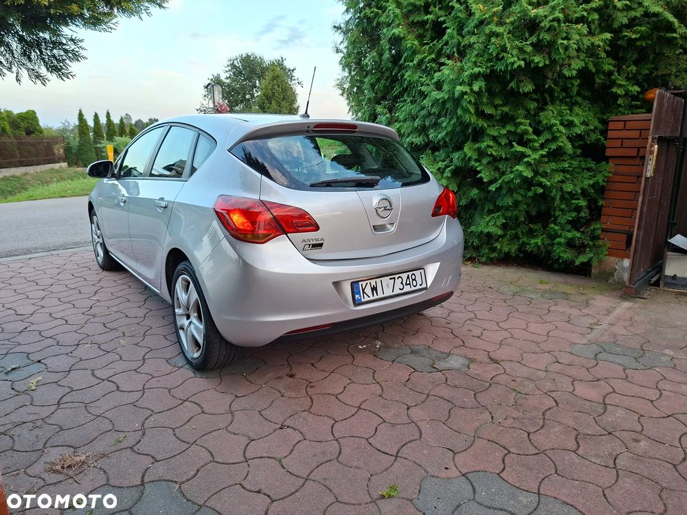 Opel Astra - 12
