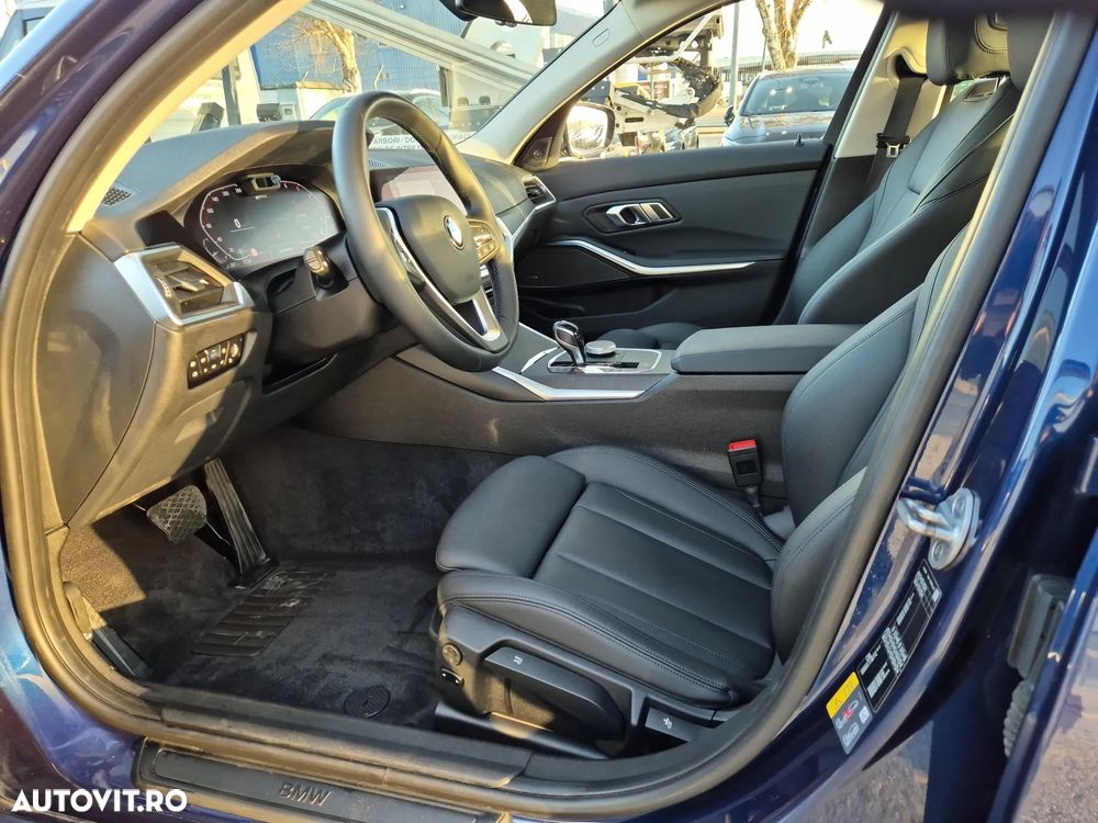 BMW Seria 3 330e Aut. Sport Line - 10