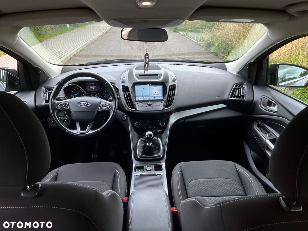 Ford Kuga - 16