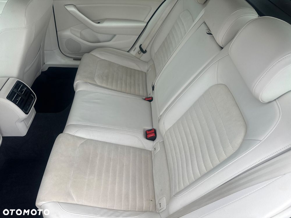 Volkswagen Passat 2.0 TSI BMT Highline DSG - 20