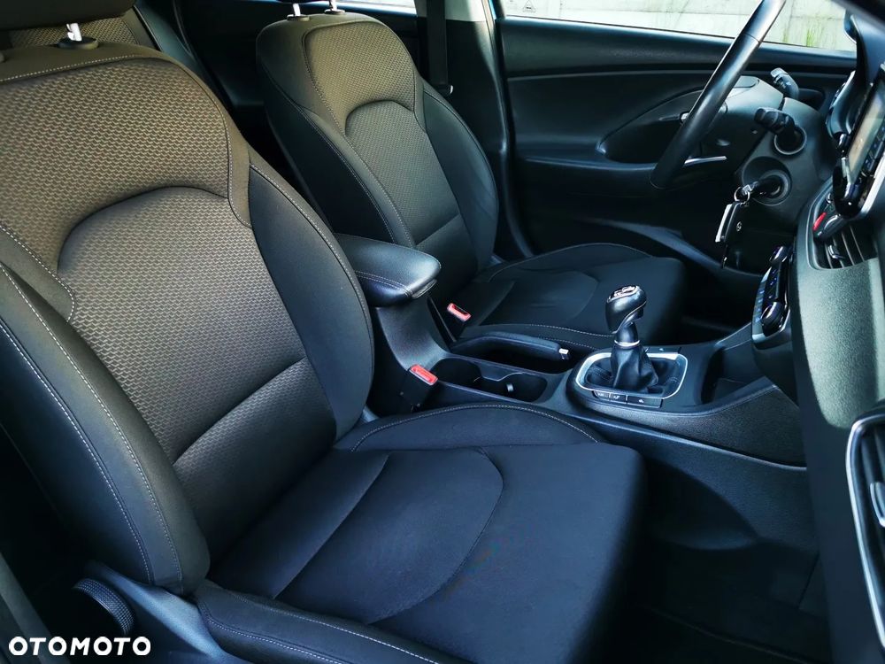 Hyundai i30 - 11
