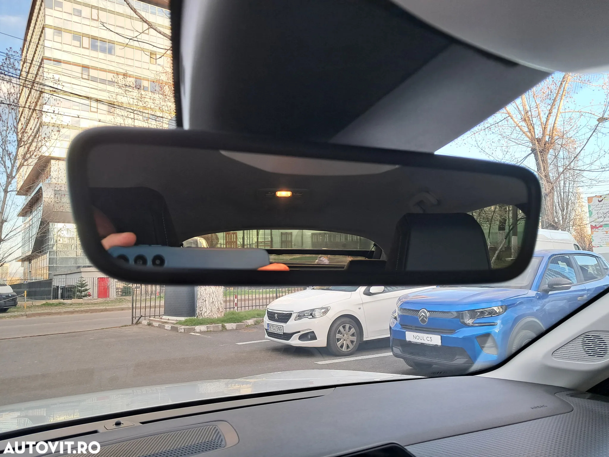 Citroën C4 1.2 PureTech 130 S&S EAT8 MAX - 19