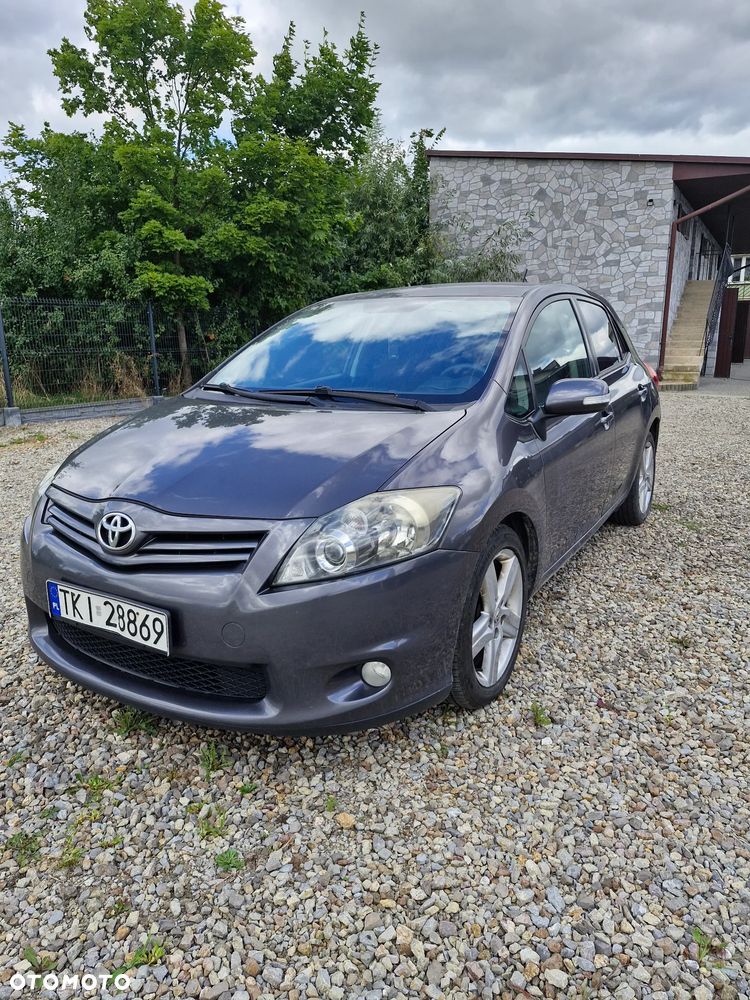 Toyota Auris 1.4 D-4D Premium - 1