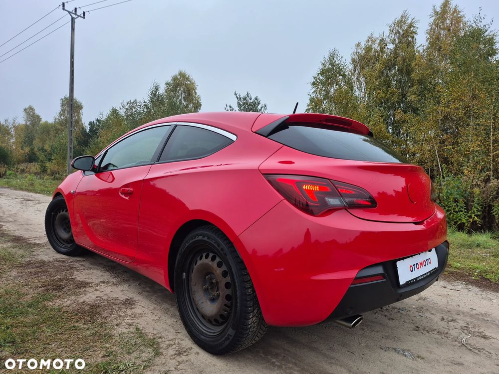Opel Astra 2012 photo 5