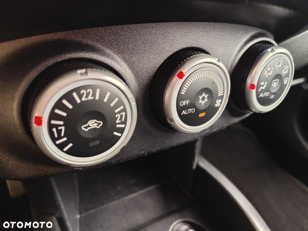 Mitsubishi Outlander - 20